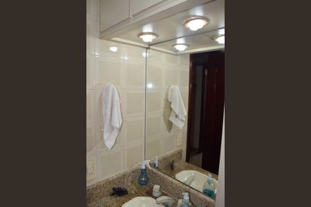 Apartamento para alugar com 103m², 3 quartos e 2 vagas Apartamento para alugar com 103m², 3 quartos e 2 vagasBanheiro 1