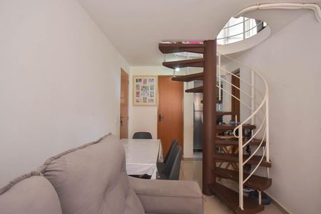 Apartamento à venda com 81m², 2 quartos e 1 vagaSala