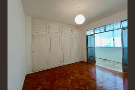 Apartamento à venda com 228m², 4 quartos e 1 vagaCômodo 1