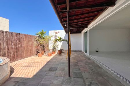 Apartamento à venda com 228m², 3 quartos e 1 vagaVaranda da Sala