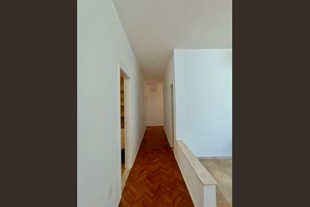 Apartamento à venda com 228m², 4 quartos e 1 vagaCorredor