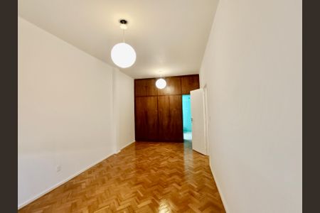 Apartamento à venda com 228m², 4 quartos e 1 vagaSuíte