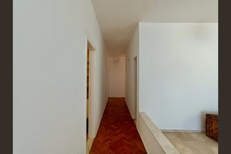 Apartamento à venda com 228m², 4 quartos e 1 vagaCorredor