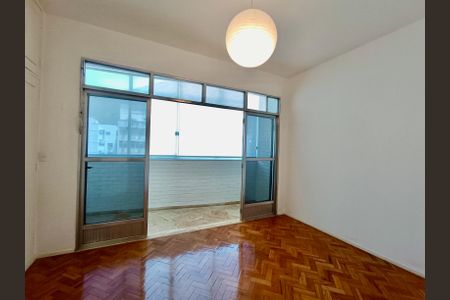 Apartamento à venda com 228m², 4 quartos e 1 vagaCômodo 2
