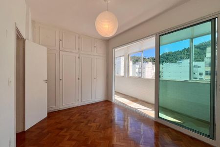 Apartamento à venda com 228m², 3 quartos e 1 vagaQuarto 2