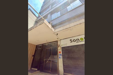 Apartamento à venda com 228m², 4 quartos e 1 vagaFachada com cartaz QA