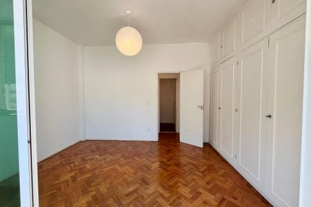 Apartamento à venda com 228m², 3 quartos e 1 vagaQuarto 2