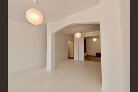 Apartamento à venda com 228m², 4 quartos e 1 vagaSala