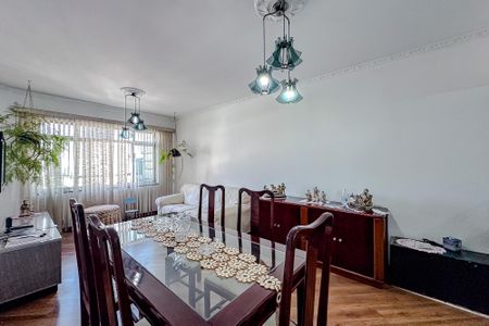Apartamento à venda com 130m², 3 quartos e sem vagaSala