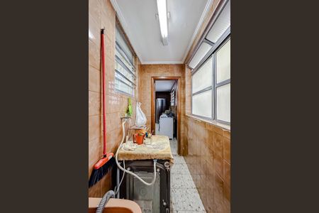 Apartamento à venda com 130m², 3 quartos e sem vagaÁrea de Serviço