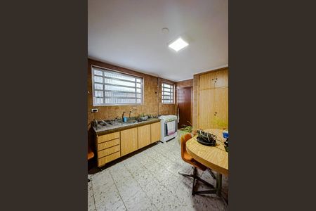 Apartamento à venda com 130m², 3 quartos e sem vagaCozinha