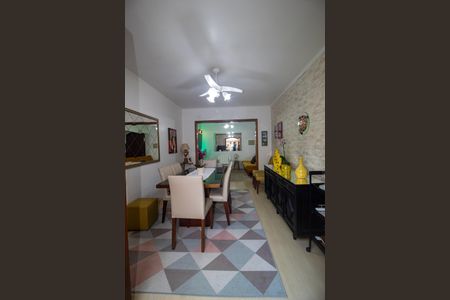 Casa de condomínio à venda com 120m², 3 quartos e 1 vagaSala