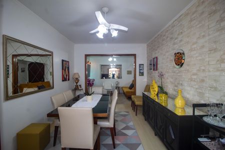 Casa de condomínio à venda com 120m², 3 quartos e 1 vagaSala