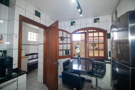 Casa de condomínio à venda com 120m², 3 quartos e 1 vagaCozinha