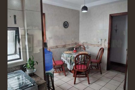 Apartamento à venda com 180m², 3 quartos e 2 vagas