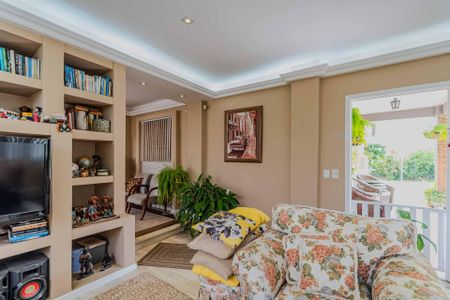 Casa à venda com 300m², 4 quartos e 5 vagasSala