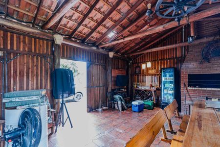 Casa à venda com 300m², 4 quartos e 5 vagasÁrea externa