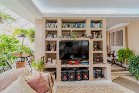 Casa à venda com 300m², 4 quartos e 5 vagasSala