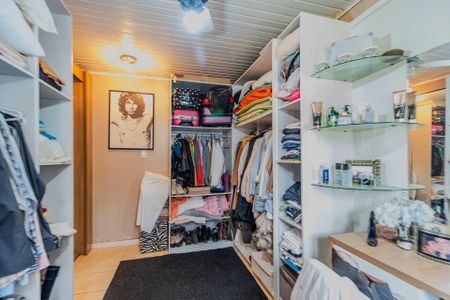 Casa à venda com 300m², 4 quartos e 5 vagasQuarto 2