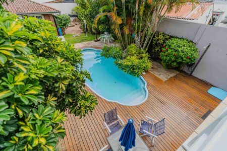 Casa à venda com 300m², 4 quartos e 5 vagasVaranda