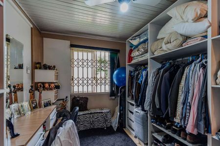 Casa à venda com 300m², 4 quartos e 5 vagasQuarto 2