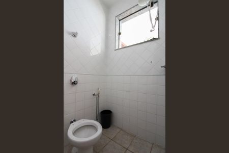 Casa à venda com 365m², 4 quartos e 3 vagas Casa à venda com 365m², 4 quartos e 3 vagasBanheiro de serviço