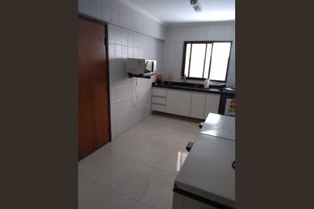 Apartamento à venda com 140m², 3 quartos e 3 vagas Apartamento à venda com 140m², 3 quartos e 3 vagasFoto 02