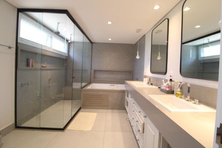 Casa à venda com 637m², 4 quartos e 4 vagasBanheiro