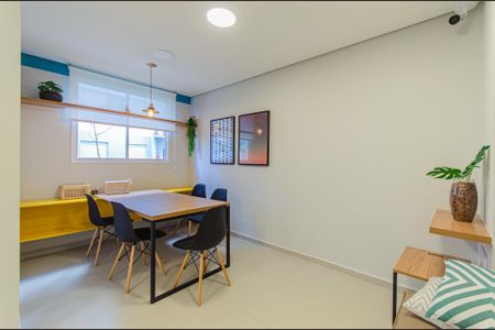 Apartamento à venda com 37m², 2 quartos e sem vagaÁrea comum - Lavanderia