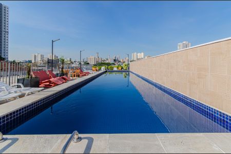Apartamento à venda com 37m², 2 quartos e sem vagaÁrea comum - Piscina