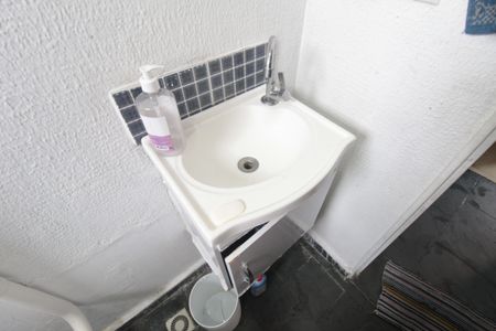 Apartamento à venda com 42m², 2 quartos e 1 vagaBanheiro Social