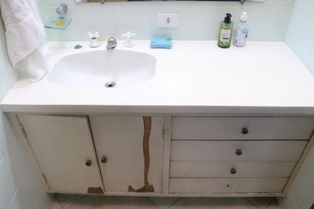 Casa à venda com 299m², 4 quartos e 2 vagasBanheiro da Suíte