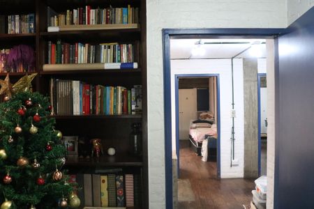 Casa à venda com 299m², 4 quartos e 2 vagasEscritório