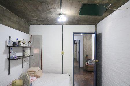 Casa à venda com 299m², 4 quartos e 2 vagasQuarto 1