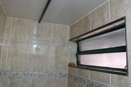 Casa à venda com 299m², 4 quartos e 2 vagasLavabo