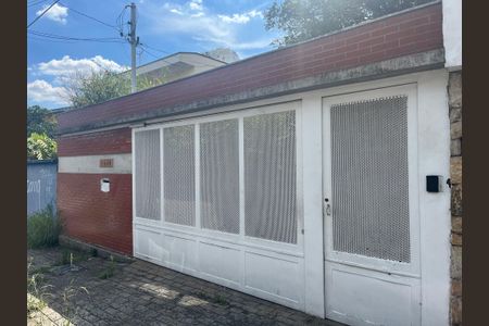 Casa à venda com 299m², 4 quartos e 2 vagasFachada