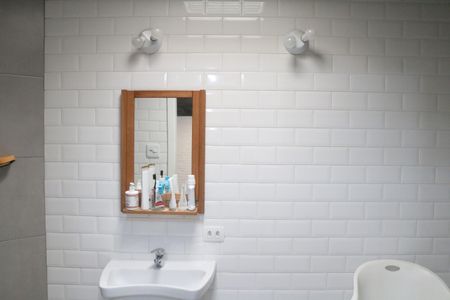 Casa à venda com 299m², 4 quartos e 2 vagasBanheiro 2