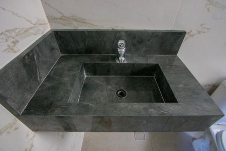 Casa para alugar com 130m², 3 quartos e 4 vagas Casa para alugar com 130m², 3 quartos e 4 vagasBanheiro do quarto 1