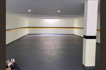 Apartamento à venda com 100m², 2 quartos e 1 vaga