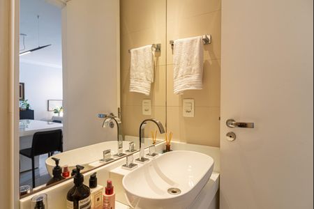 Apartamento à venda com 105m², 2 quartos e 1 vagaBanheiro Social