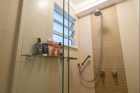 Apartamento à venda com 105m², 2 quartos e 1 vagaBanheiro Social