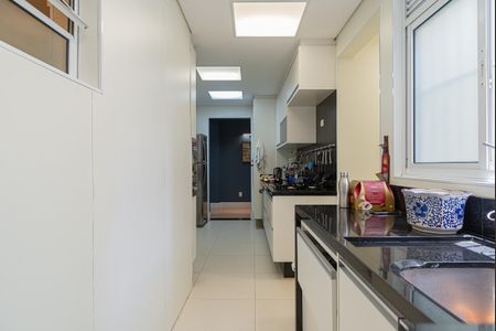 Apartamento à venda com 105m², 2 quartos e 1 vagaÁrea de Serviço