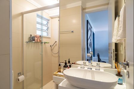 Apartamento à venda com 105m², 2 quartos e 1 vagaBanheiro Social