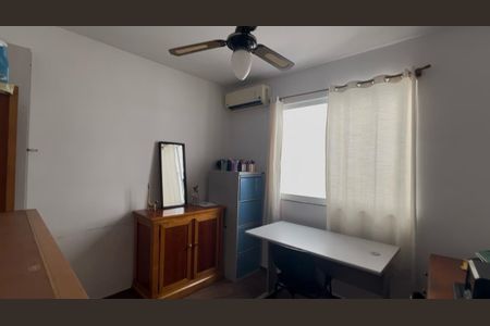 Casa de condomínio à venda com 150m², 3 quartos e 1 vagaQuarto 2