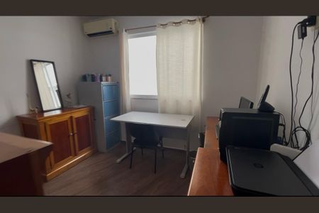 Casa de condomínio à venda com 150m², 3 quartos e 1 vagaQuarto 2