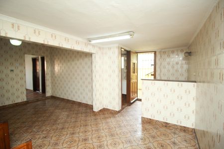 Casa à venda com 235m², 2 quartos e 1 vaga Casa à venda com 235m², 2 quartos e 1 vagaCozinha