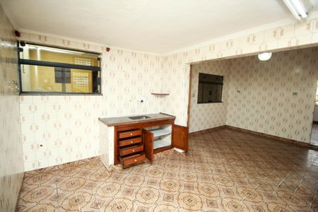 Casa à venda com 235m², 2 quartos e 1 vaga Casa à venda com 235m², 2 quartos e 1 vagaCozinha