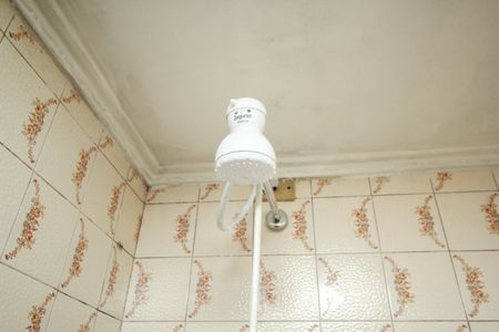 Casa à venda com 235m², 2 quartos e 1 vaga Casa à venda com 235m², 2 quartos e 1 vagaBanheiro