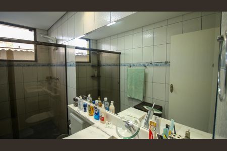 Casa para alugar com 300m², 4 quartos e 2 vagasBanheiro ( Casa 2)