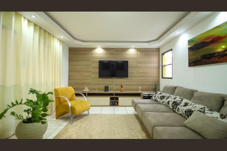 Casa para alugar com 300m², 4 quartos e 2 vagasSala ( Casa 2)